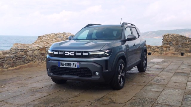 New Dacia Duster Journey Exterior Design in Shiste Grey