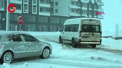 Bitlis'te 44 köy yolu kapandı... Eğitime 1 gün ara verildi!