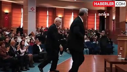 Скачать видео: Mansur Yavaş, Başkent Üniversitesi'nde Gençlerle Bir Araya Geldi