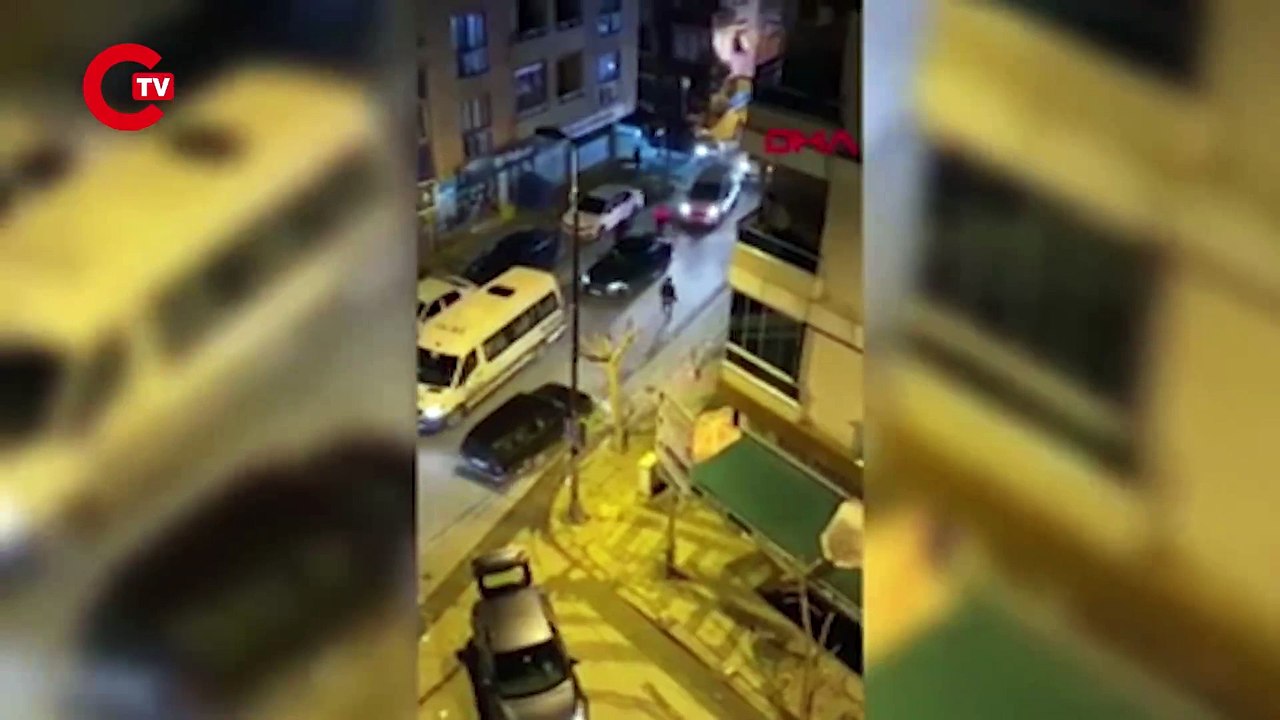 Trafikte iki grup arasında taşlı, sopalı ve yumruklu kavga!