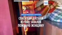 Землетрясение в Японии: спасатели достали из-под завалов пожилую женщину