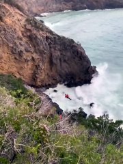 Porto Ercole, con la barca contro la scogliera. Salvi per miracolo