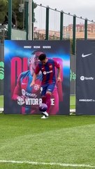 Vitor Roque Deslumbra con Impresionantes Malabarismos ⚽