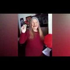 Ölümüyle sevenlerini yasa boğan Alya Algan'ın yeni yıl için çektiği video yürek burktu