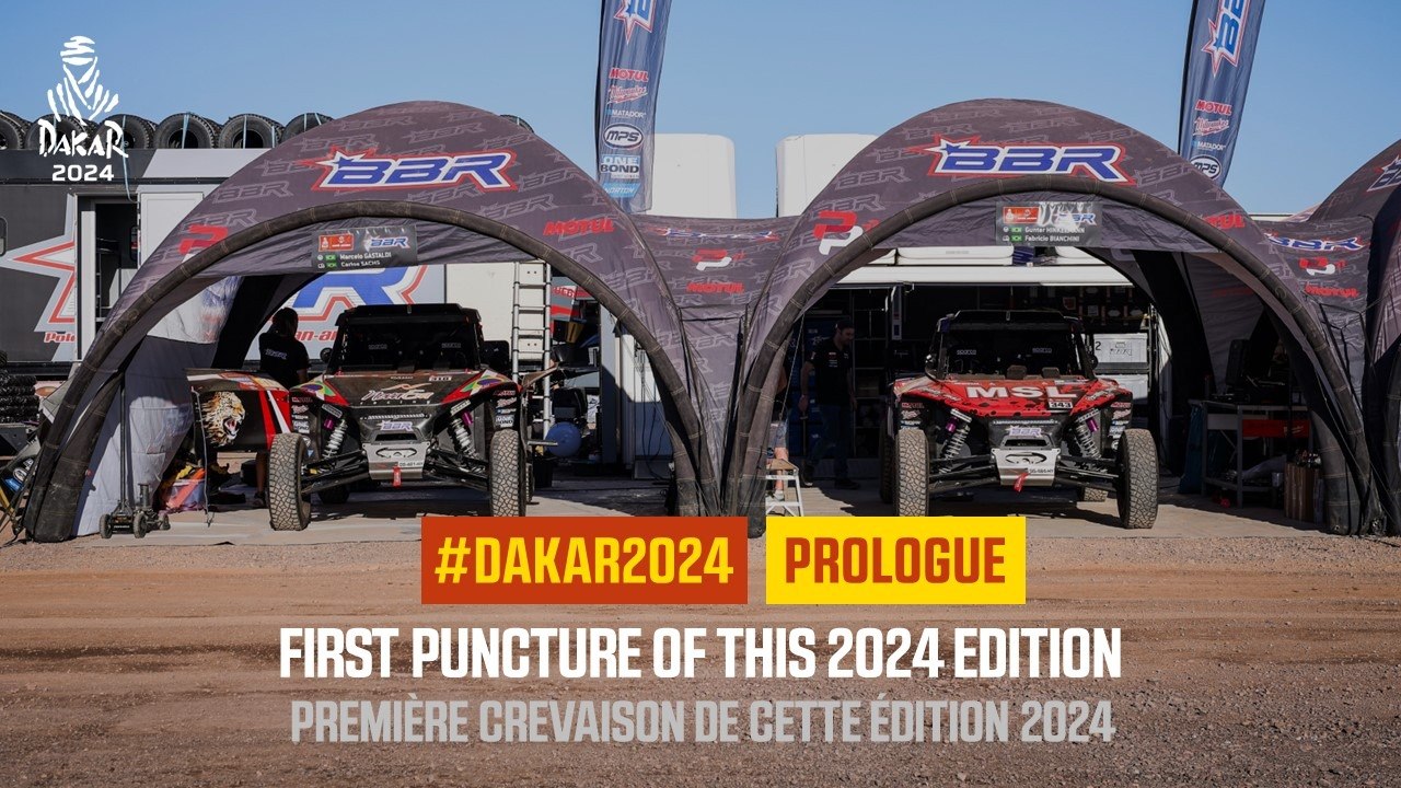 First puncture of this 2024 edition - #Dakar2024