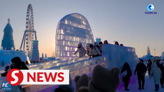 Ice and snow create bustling tourist scenes, business opportunities in NE China