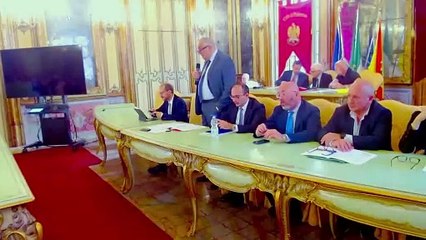 Scontro sui rifiuti, Palermo sull'orlo dell'emergenza