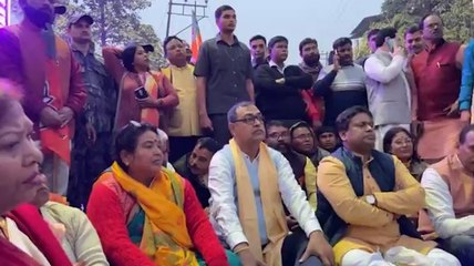 এবার উদয়ন গুহর সময় এসে গিয়েছে! দিনহাটার রাস্তায় বসে বড় কোনও ইঙ্গিত সুকান্তর?