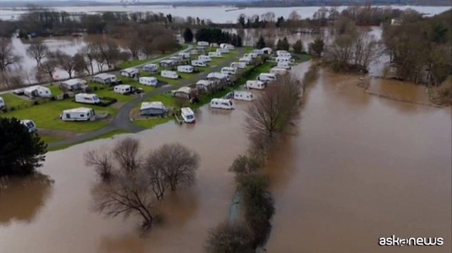 Le inondazioni nel Regno Unito dopo il passaggio della tempesta Henk