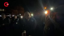 CHP’li Ahmet Akın telefon ışıklarıyla miting yaptı