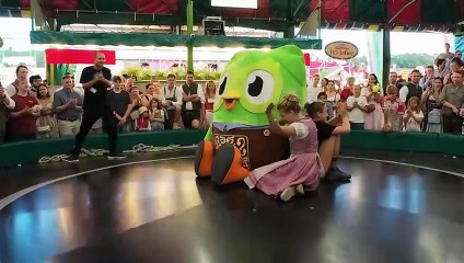 Girl Ride with Angry Bird- Devil's Wheel 2023 [Teufelsrad] Oktoberfest Germany | Ep.-10