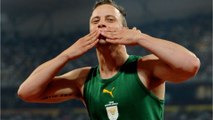 Voici - Oscar Pistorius : dix ans après le meurtre de sa compagne, l'ex-athlète est libre (1)