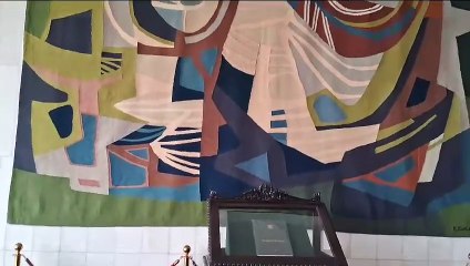 Tapeçaria de Burle Marx vandalizada já instalada para o ato "Democracia Inabalada"