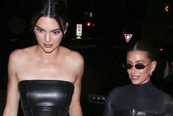 Kendall Jenner et Hailey Bieber font sensation dans des robes assorties
