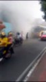 Ônibus dá 'pane', fumaça se espalha e passageiros ficam desesperados na Suburbana