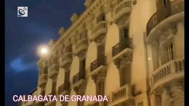 La Cabalgata de los Reyes Magos en Granada! Por Gran Vía-Reyes Católicos.#ReyesMagos #Granada