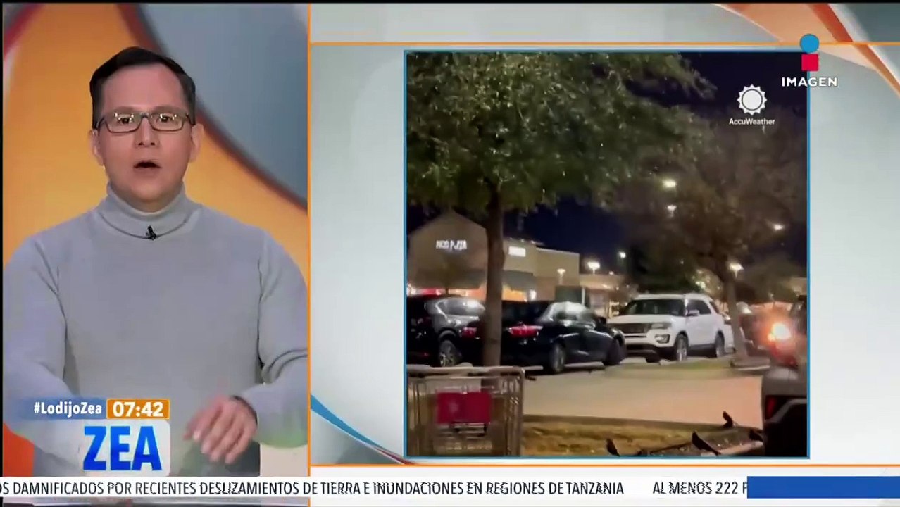 Se quedaron colgando en un juego en un parque de diversiones en Ecuador