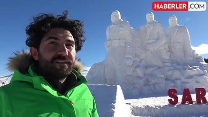 Kars'ta yapılan kardan şehit heykelleri duygusal anlar yaşatıyor