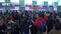 La huelga de 'handling' de Iberia provoca problemas en vuelos y maletas en El Prat en su segundo día