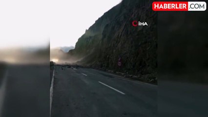 Artvin'de heyelan anı kamerada
