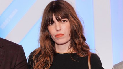 GALA VIDEO - PHOTO - Lou Doillon en deuil : l’actrice pleure la mort d’un être cher