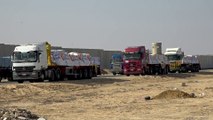 إسرائيل تسمح بمساعدات محدودة بزعم حرمان حماس من المواد مزدوجة الاستخدام