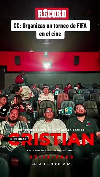 ¡El regalo del año! Sorprende a esposo con el FIFA en el cine y se vuelve viral