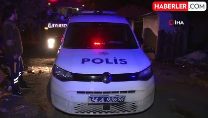 Ataşehir'de metruk binanın çatısı alev alev yandı