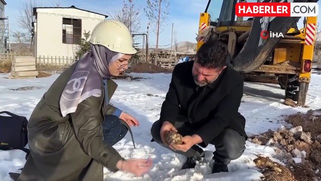 Kazı bölgesinden çıkan kalp şeklindeki taşın göktaşı olma ihtimali meraklandırdı