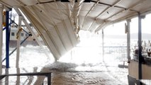 Bodrum'da kuvvetli lodos: Turistik ilçe felç oldu