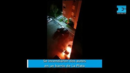 Se incendiaron dos autos en un barrio de La Plata