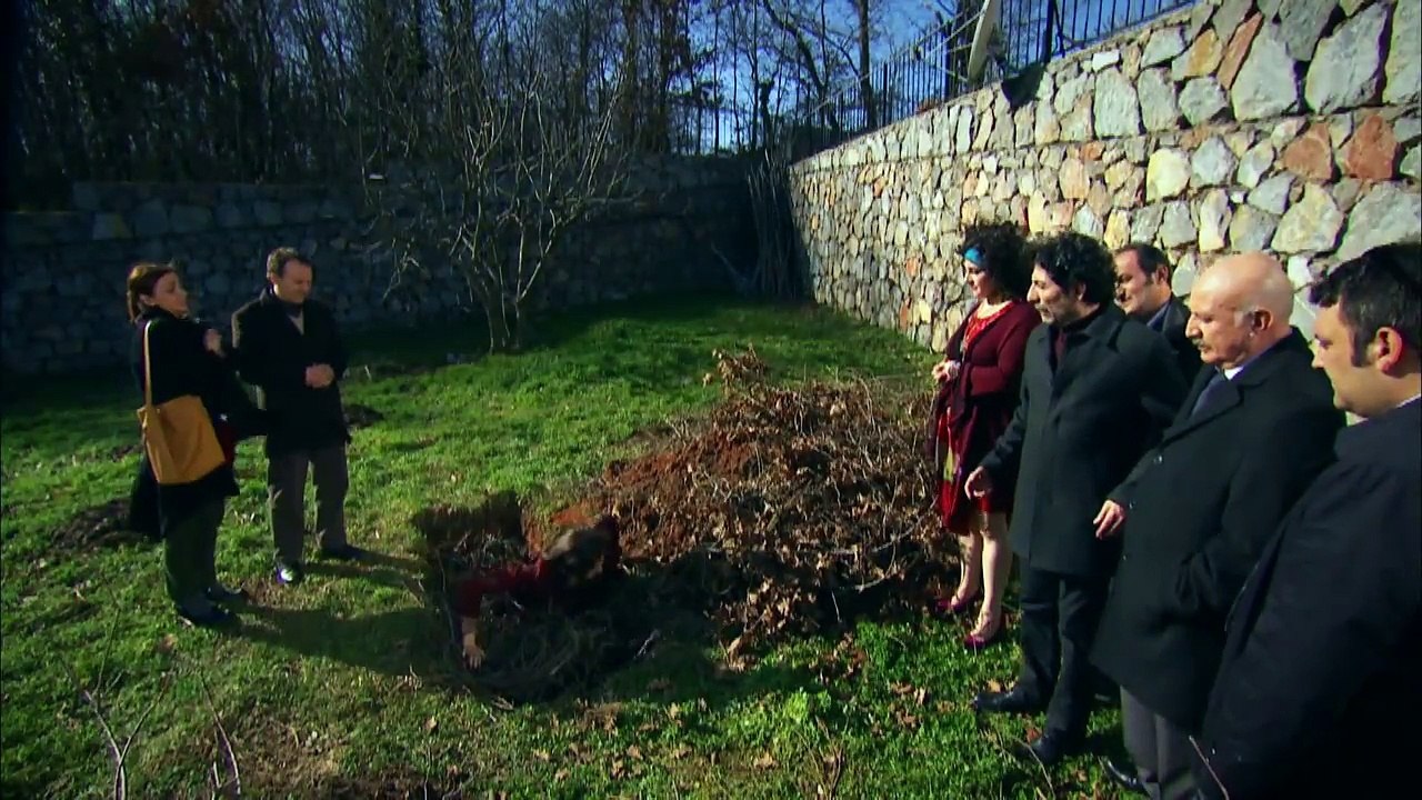 2. Bölüm izle İzle Kanal D (prog_index) (via Skyload).CUT.54'00-59'40