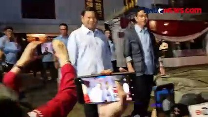 Télécharger la video: Tinggalkan Rumah Kertanegara, Prabowo-Gibran Bertolak Menuju Arena Debat Ketiga