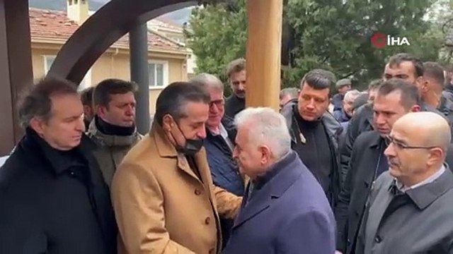 Milletvekili Faruk Çelik’in annesi kılınan cenaze namazı sonrası toprağa verildi