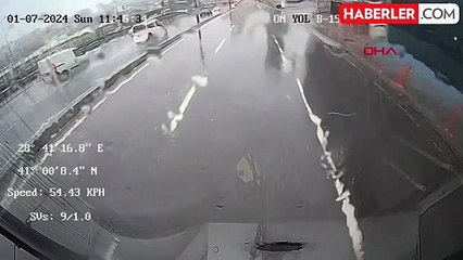 Esenyurt'ta İETT Otobüsü Kaza Yaptı