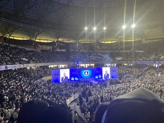 Luis Abinader preside acto político en el Palacio de los Deportes