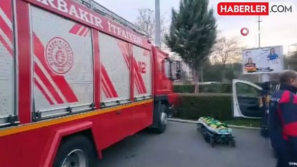 Diyarbakır'da otomobiller çarpıştı: 2 yaralı