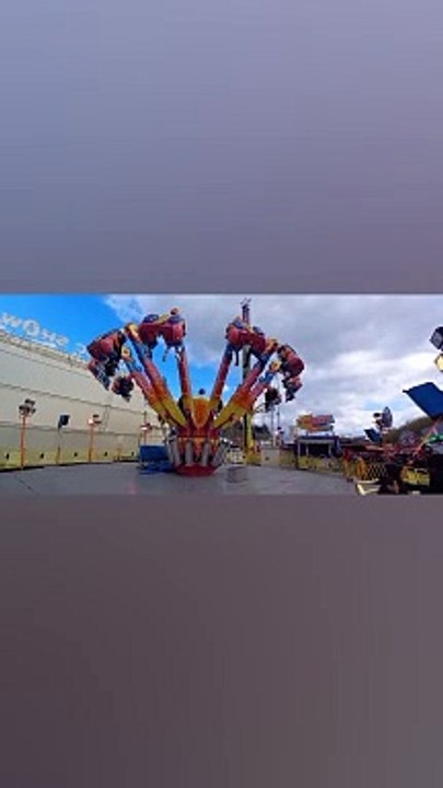 Foire de GRENOBLE 2023 - Foire des RAMEAUX  #fêteforaine #manege #sensation #grenoble #france  (64)