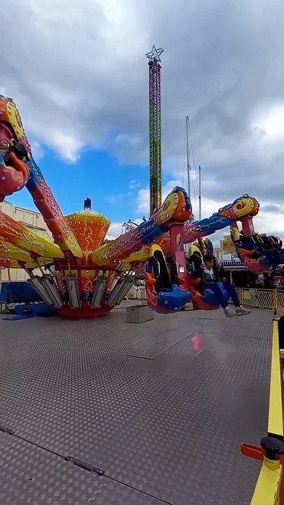 Foire de GRENOBLE 2023 - Foire des RAMEAUX  #fêteforaine #manege #sensation #grenoble #france  (9)