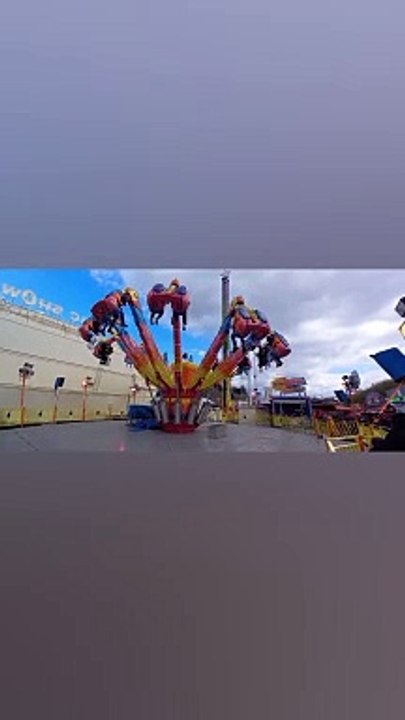 Foire de GRENOBLE 2023 - Foire des RAMEAUX  #fêteforaine #manege #sensation #grenoble #france  (63)