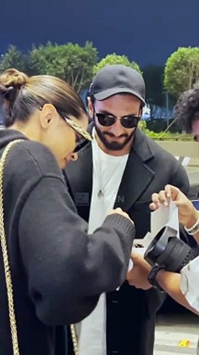 Ranveer & Deepika's Sweetest Gesture For Paps!
