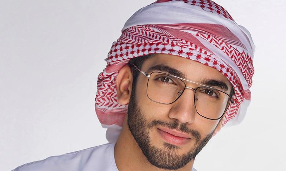 أحمد خميس يدخل في نوبة بكاء أثناء حديثه عن طلاقه