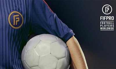 الإعلان عن قائمة اللاعبين المرشحين لـ"التشكيلة المثالية"