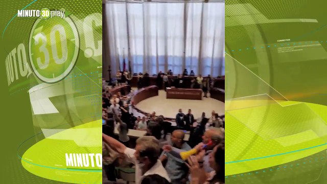 Trifulca en el Concejo de Medellín detractores del alcalde sacan a sus defensores