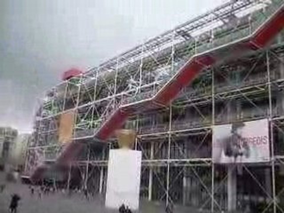 museo de arte contemporaneo de Paris y saludos a spencer