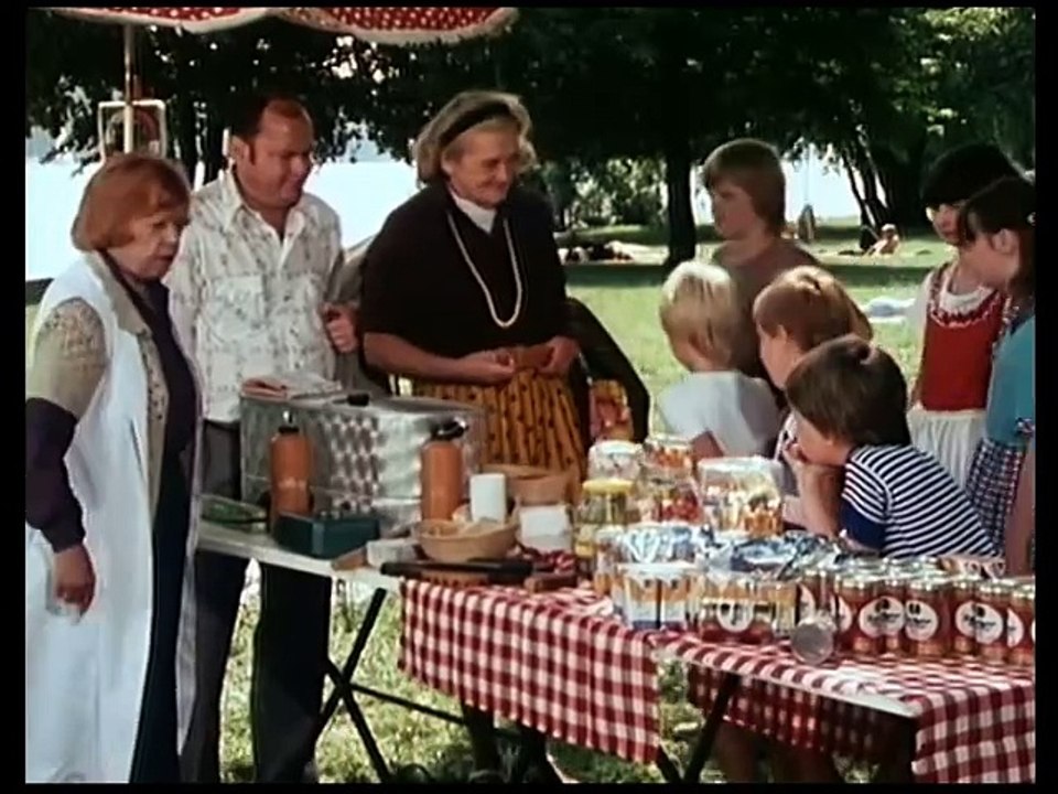 Drei Damen vom Grill - Ganze Serie - Staffel 2/Folge 1  "Aus Null mach drei" -  1980