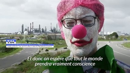 Des militants d'Extinction Rebellion entrent dans la raffinerie TotalEnergies de Donges