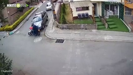 Ladrones llegaron con ramo de flores y un globito a robar a un negocio en Bello