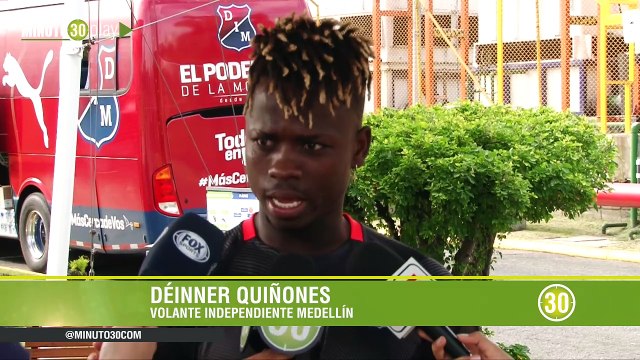 18-10-19 Déinner Quiñones siente que ha hecho méritos para ganarse un puesto en la titular