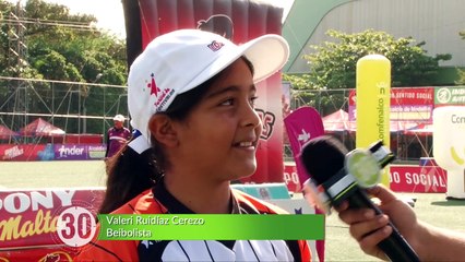 4-01-17 Beisbolista venezolana reina entre los hombres en el Festival de Festivales